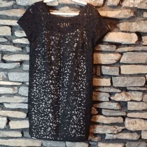 Women's LOFT lace design black dress